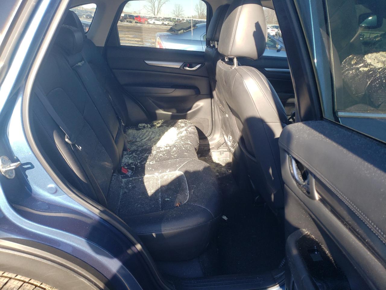 Photo 6 from auction – 2017 MAZDA CX-5 TOURI with VIN JM3KFBCL8H0133584