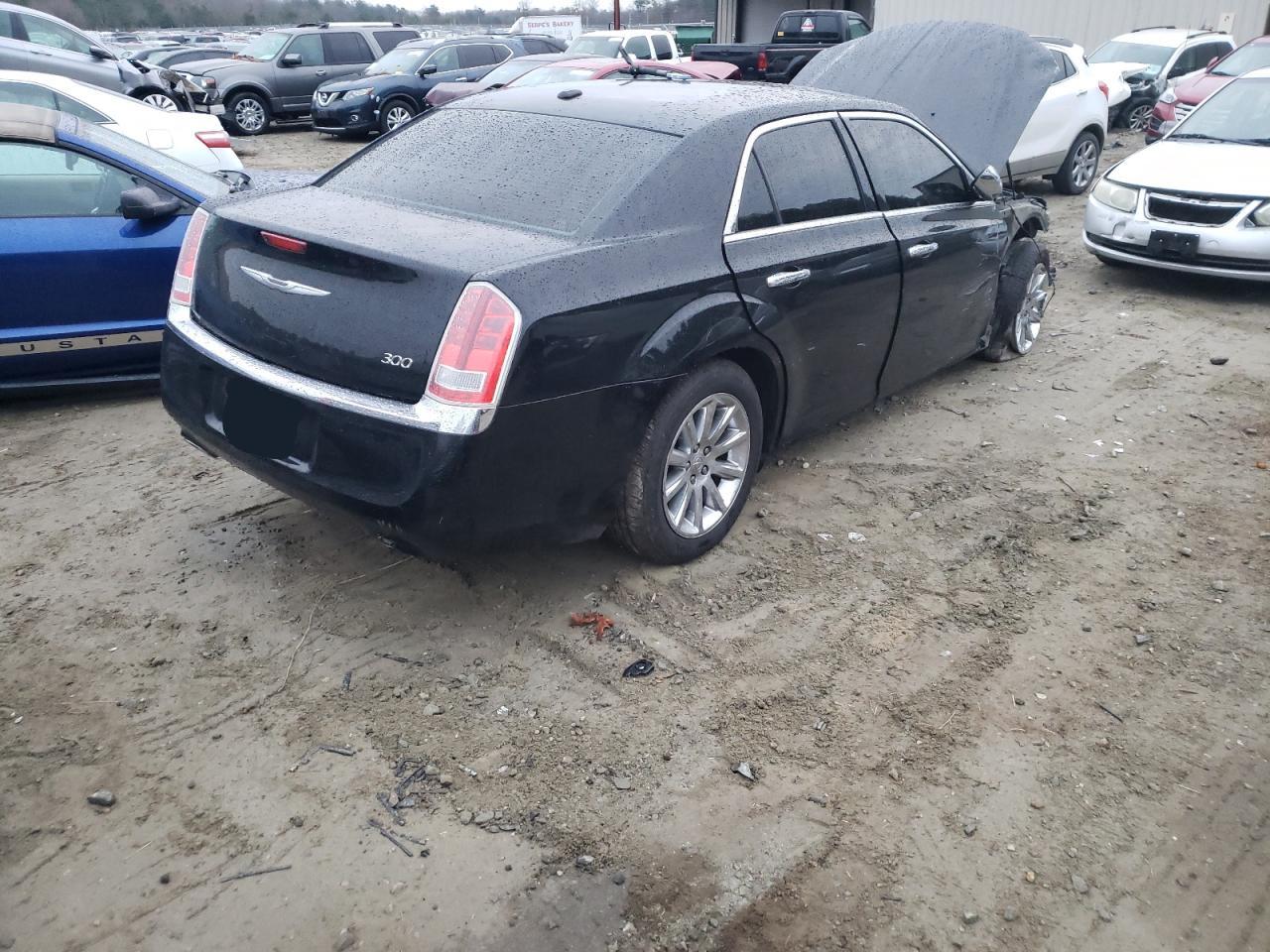 Photo 4 from auction – 2012 CHRYSLER 300 LIMITE with VIN 2C3CCACG9CH210412