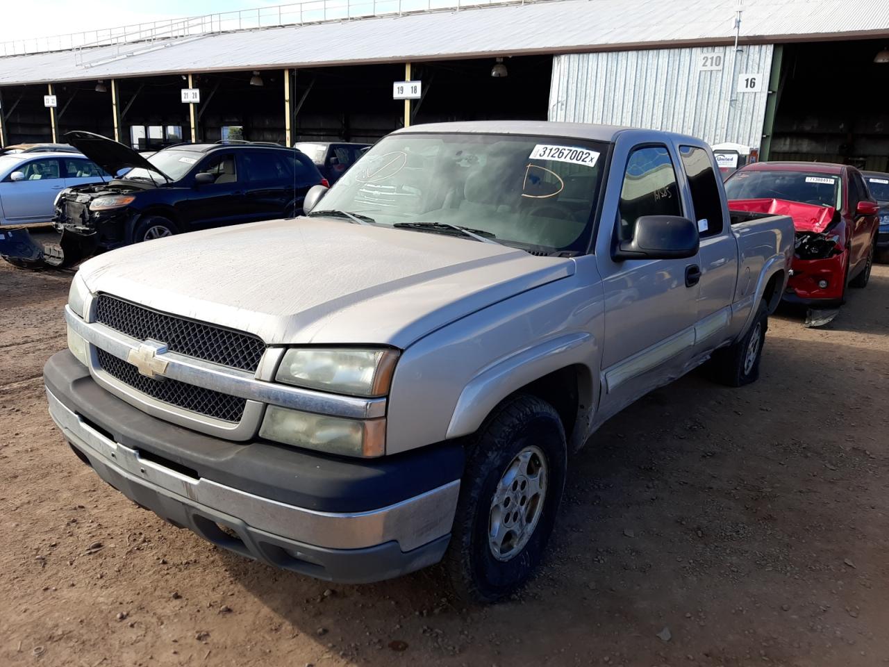 Photo 2 from auction – 2004 CHEVROLET SILVERADO with VIN 1GCEK19T04E193956