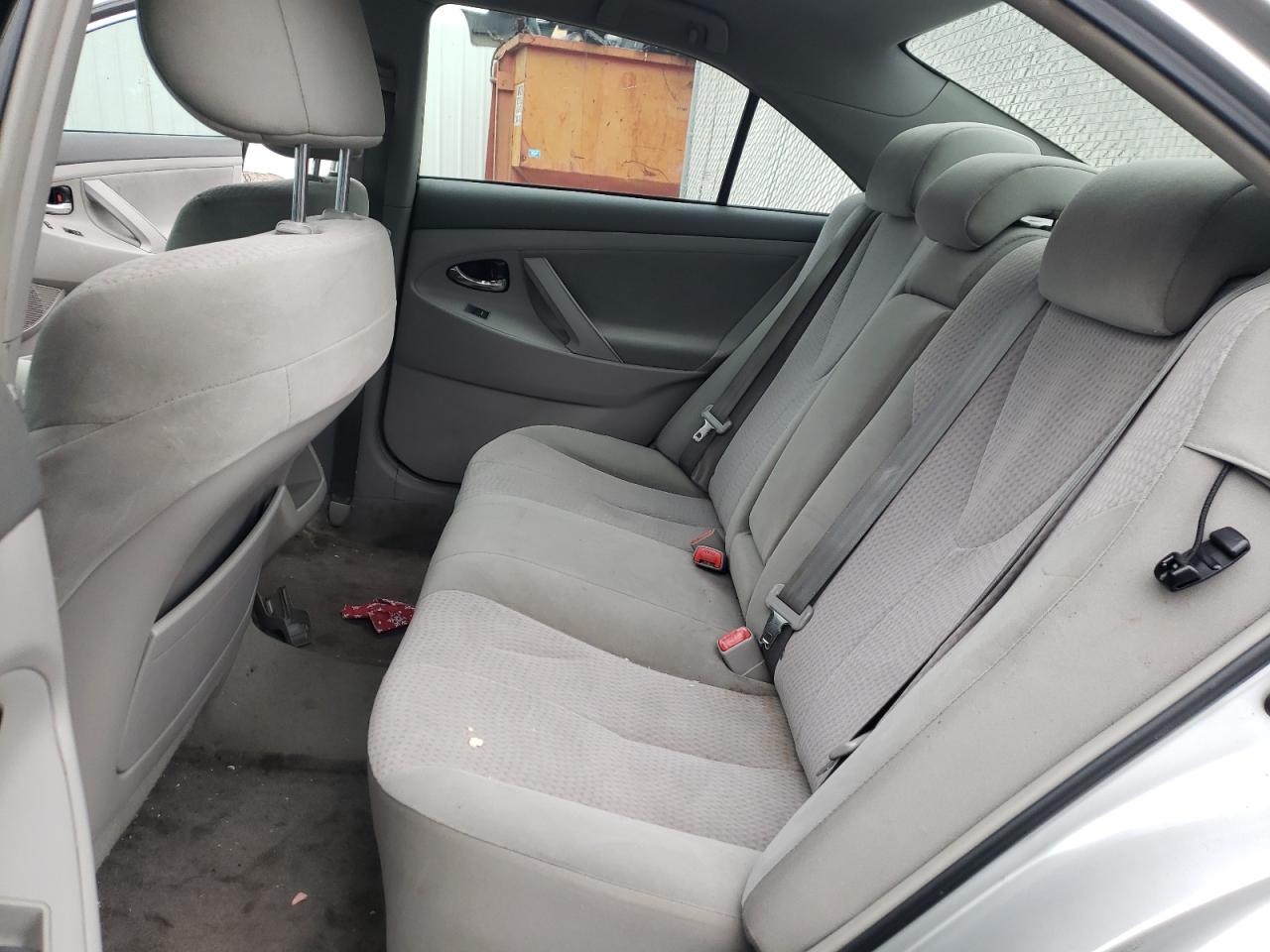 Photo 6 from auction – 2011 TOYOTA CAMRY BASE with VIN 4T1BF3EK6BU720090