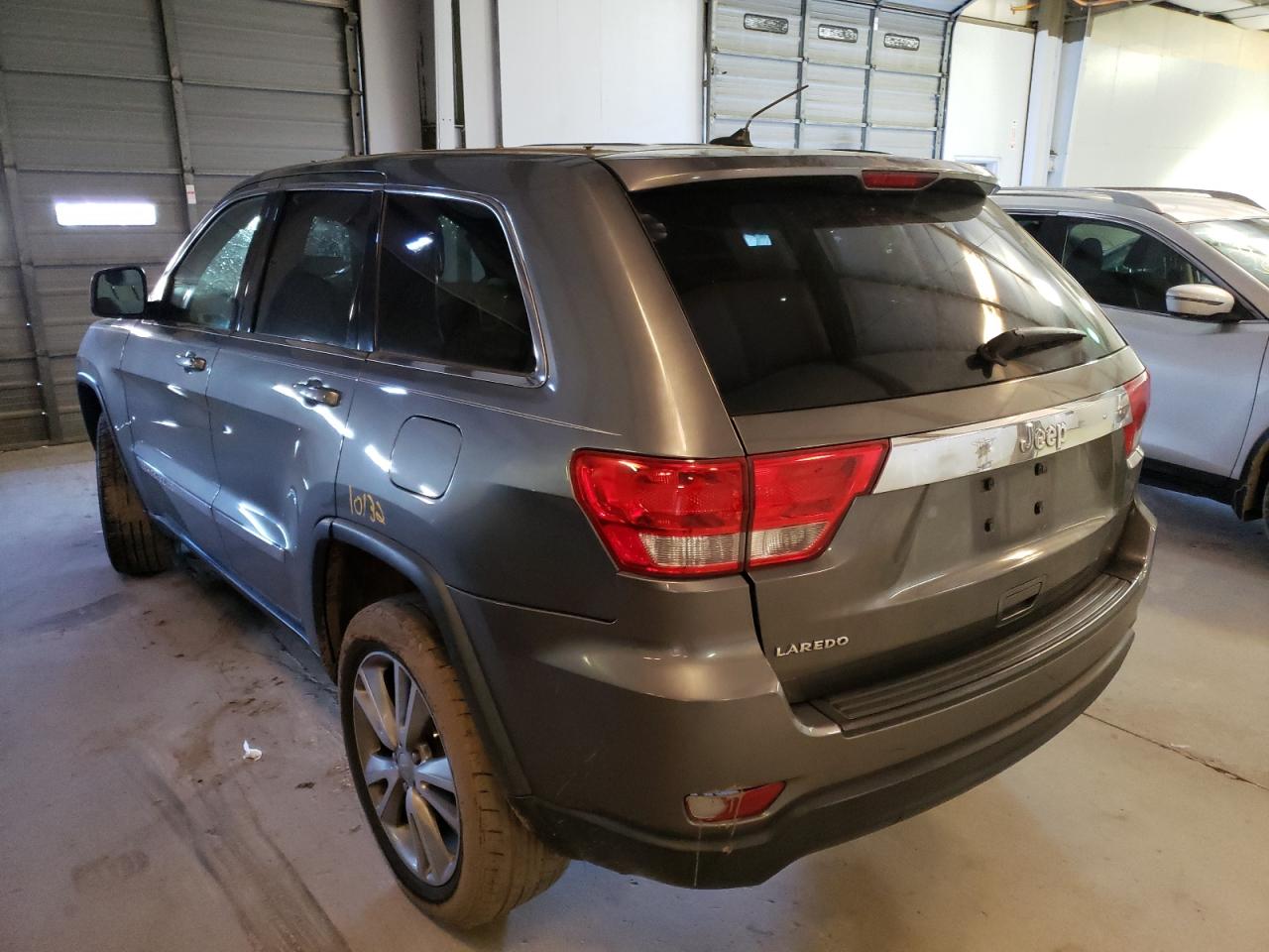 Photo 3 from auction – 2013 JEEP GRAND CHER with VIN 1C4RJEAG0DC569822