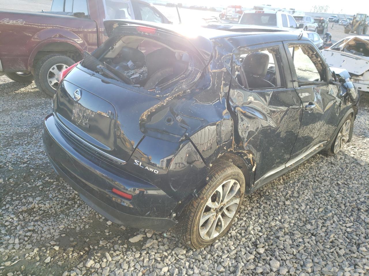 Photo 4 from auction – 2011 NISSAN JUKE S with VIN JN8AF5MV8BT019472
