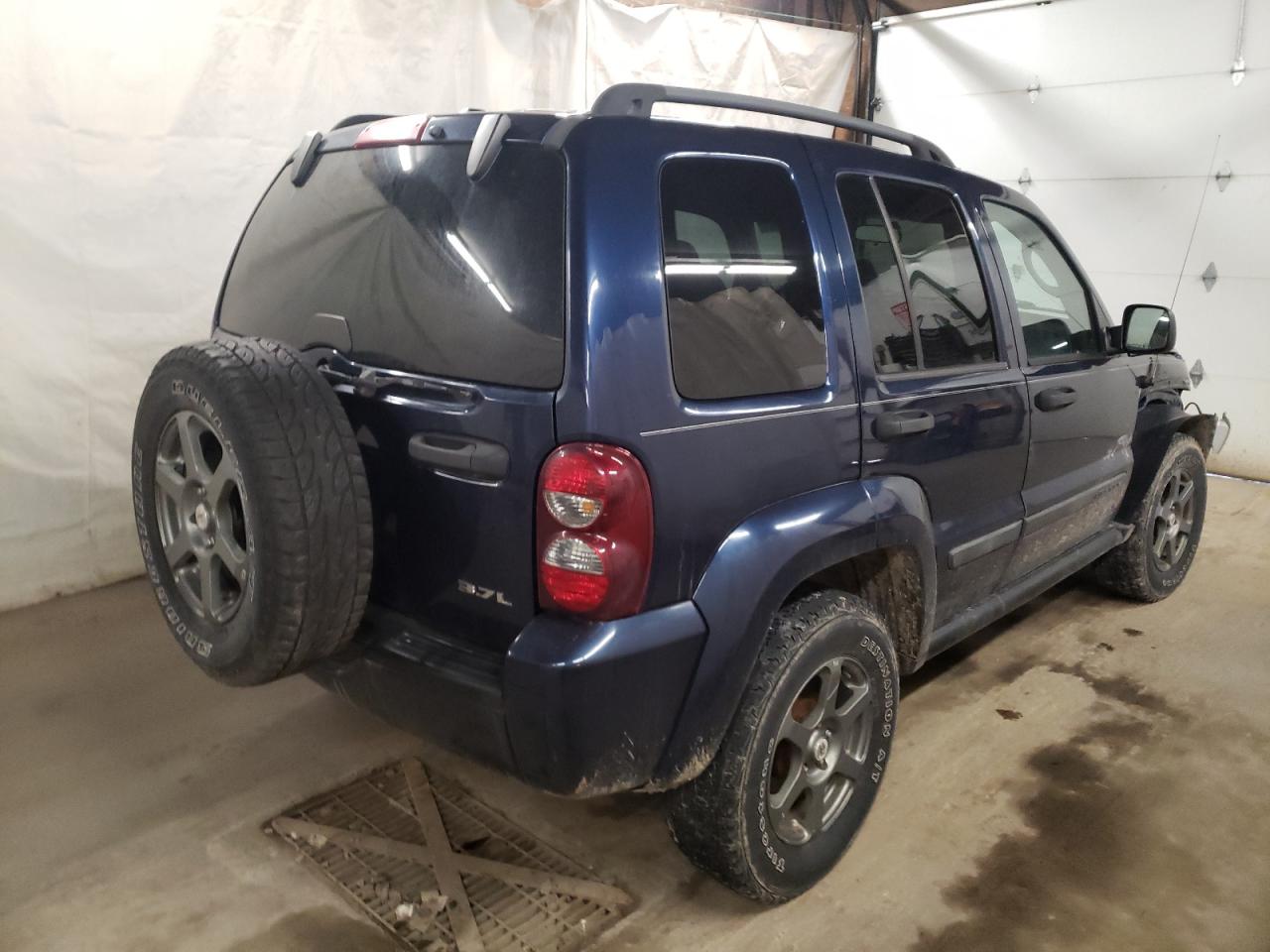 Photo 4 from auction – 2007 JEEP LIBERTY SP with VIN 1J4GL48K47W618474