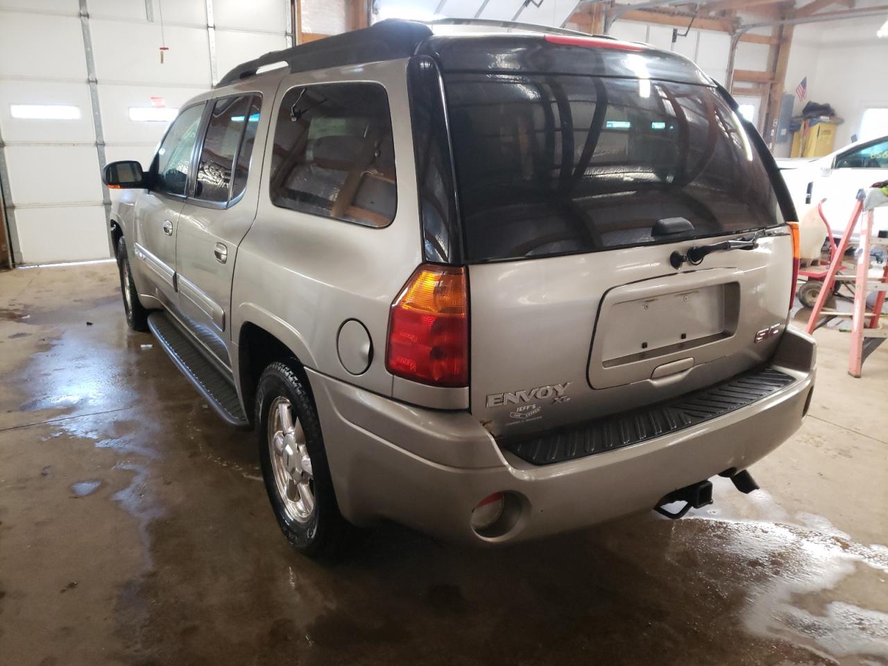 Photo 3 from auction – 2003 GMC ENVOY XL with VIN 1GKET16S936177891
