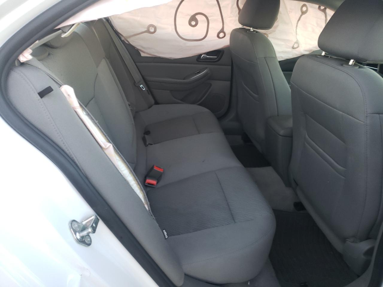 Photo 6 from auction – 2016 CHEVROLET MALIBU LIM with VIN 1G11B5SA2GF132856