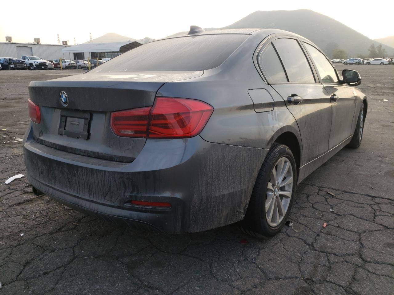 Photo 4 from auction – 2018 BMW 320 XI with VIN WBA8E5G53JNV02926
