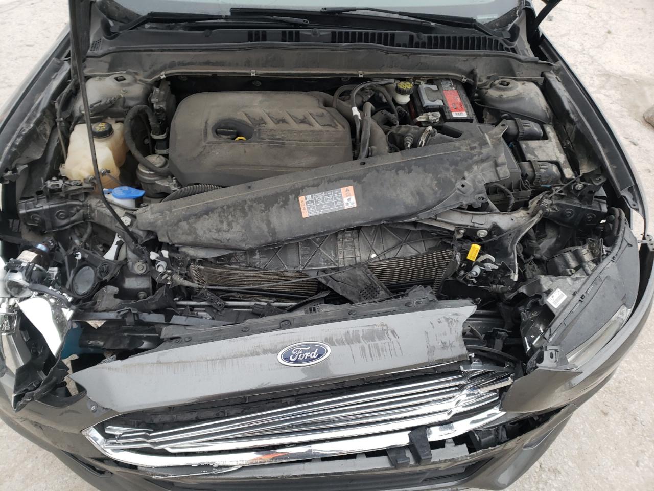Photo 7 from auction – 2016 FORD FUSION SE with VIN 3FA6P0HD1GR278077