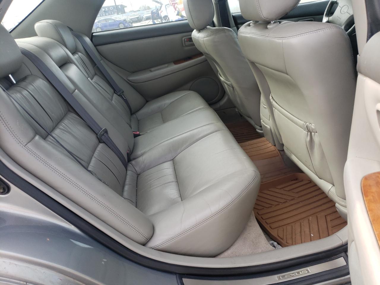 Photo 6 from auction – 2000 LEXUS ES 300 with VIN JT8BF28G0Y0263216