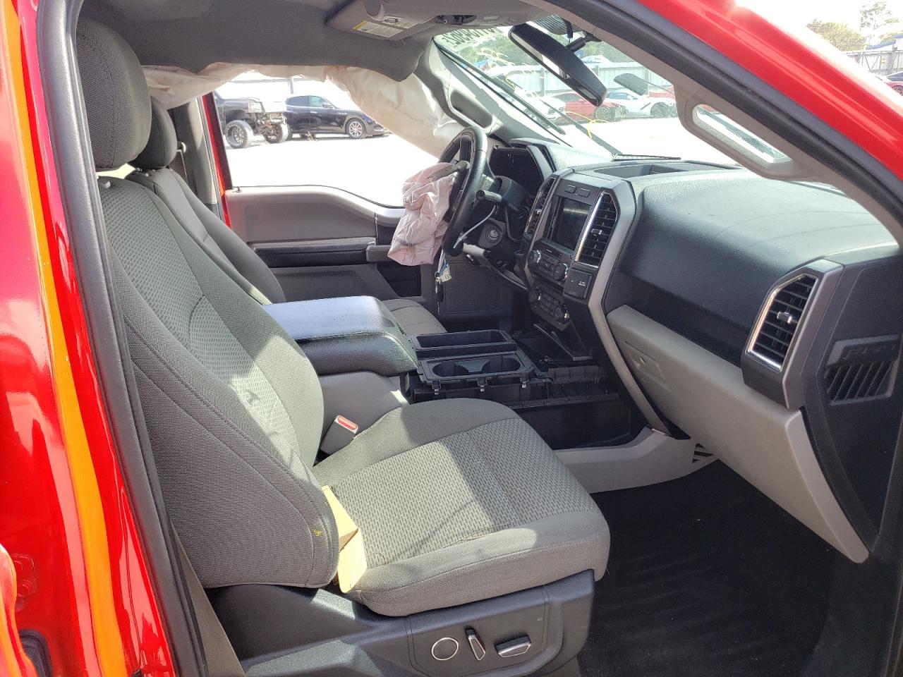 Photo 5 from auction – 2017 FORD F150 SUPER with VIN 1FTEW1C83HKC36802