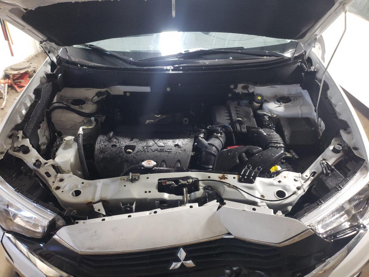 Photo 7 from auction – 2016 MITSUBISHI OUTLANDER with VIN JA4AP3AUXGZ031064