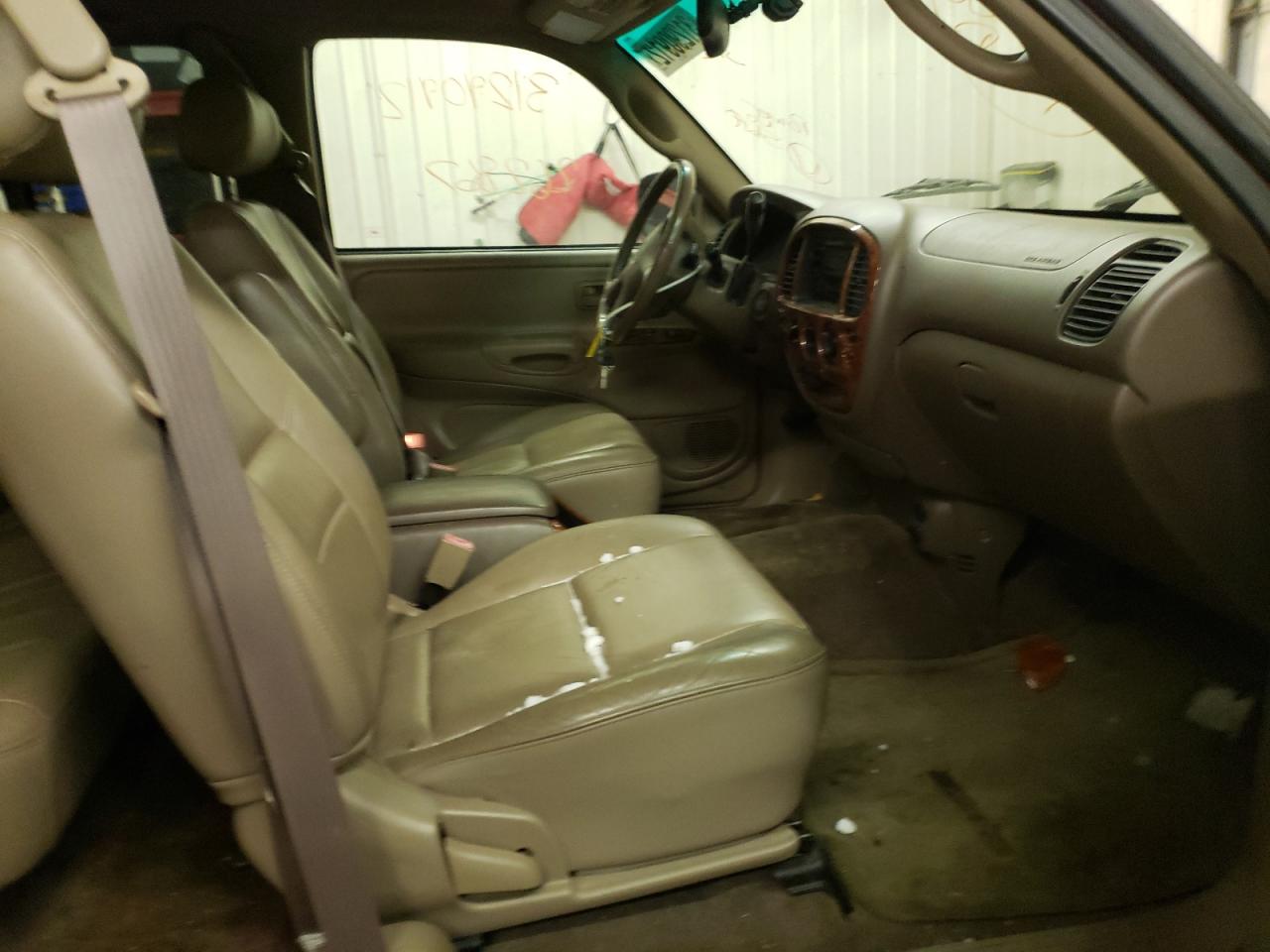 Photo 5 from auction – 2001 TOYOTA TUNDRA ACC with VIN 5TBBT48121S178617