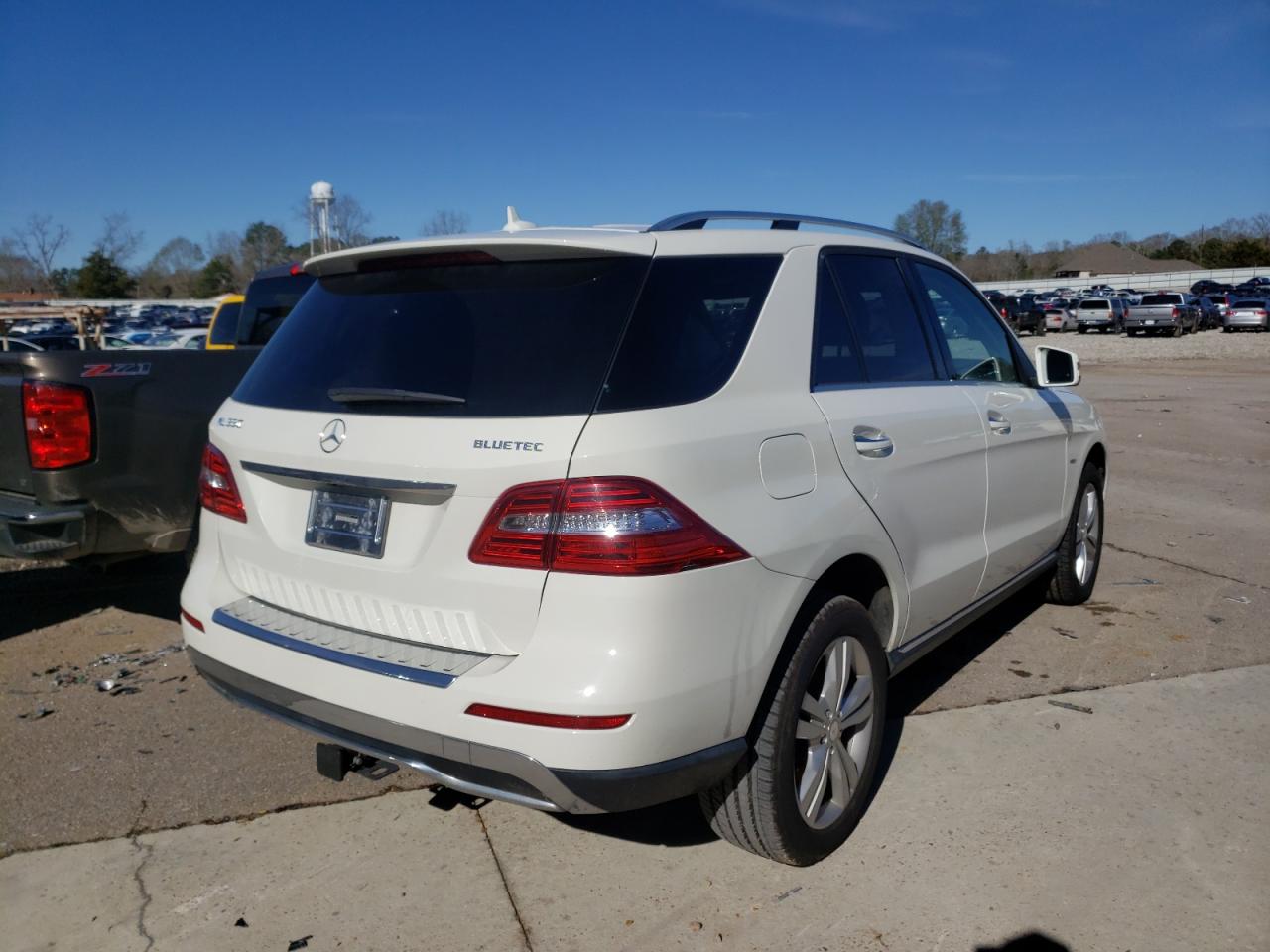 Photo 4 from auction – 2012 MERCEDES-BENZ ML 350 BLU with VIN 4JGDA2EB8CA009219