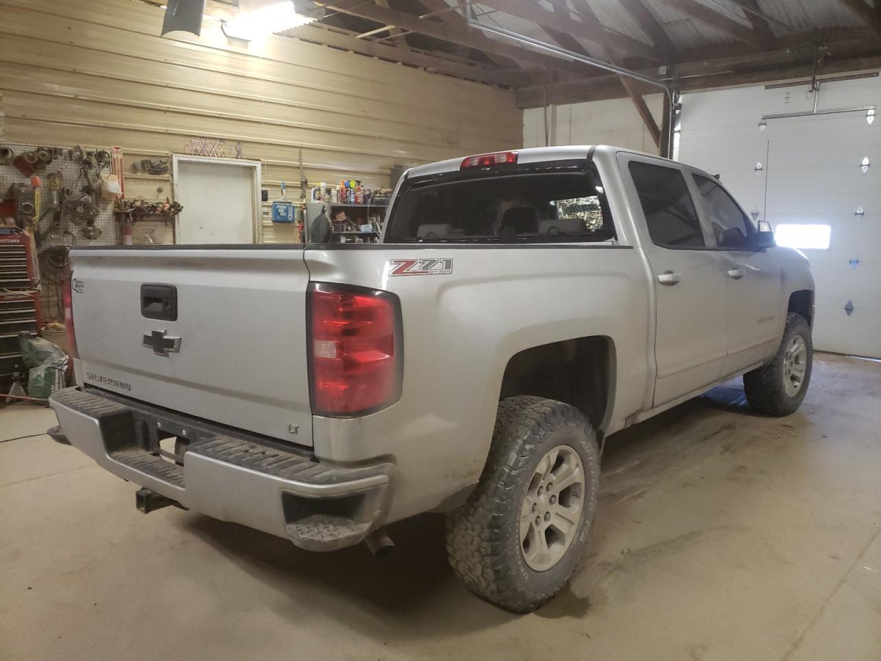 Photo 4 from auction – 2016 CHEVROLET SILVERADO with VIN 3GCUKREC3GG266265