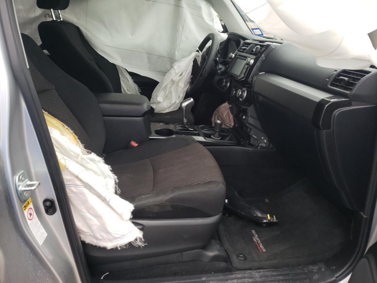 Photo 5 from auction – 2018 TOYOTA 4RUNNER SR with VIN JTEBU5JR5J5580837