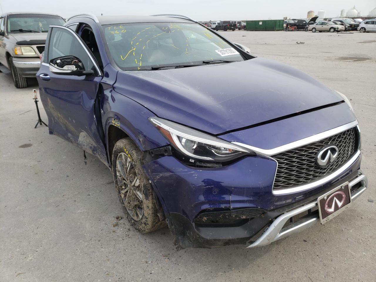 INFINITI QX30 BASE 2017 with VIN SJKCH5CR3HA023563 - Photo from auction