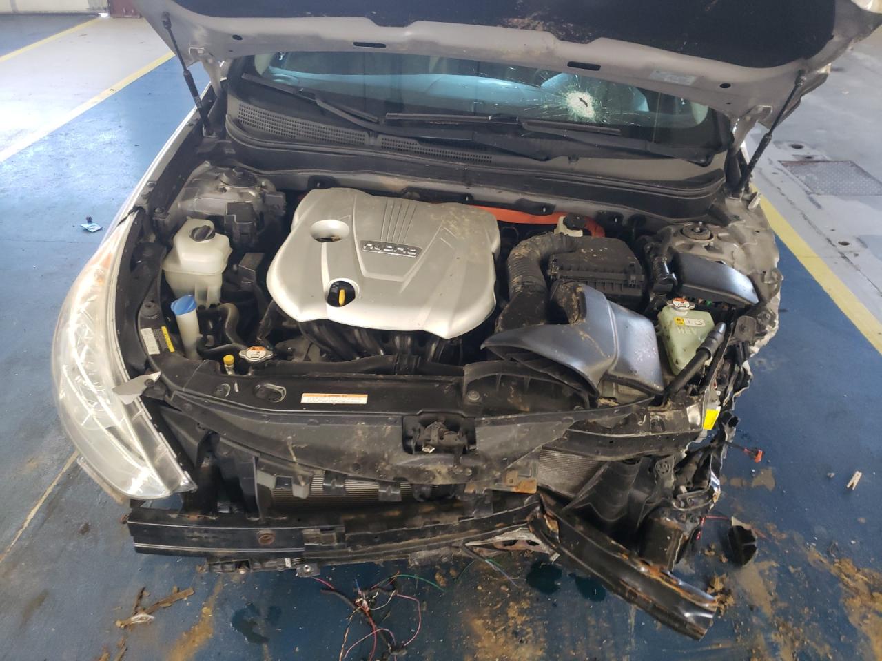 Фото 7 с аукциона – 2012 HYUNDAI SONATA HYB с VIN KMHEC4A48CA060141