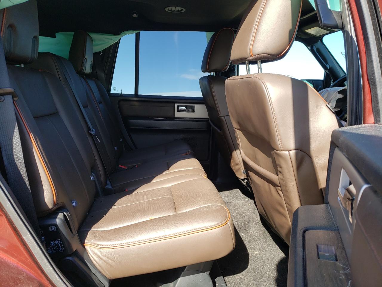 Photo 6 from auction – 2016 FORD EXPEDITION with VIN 1FMJU1JT1GEF18098