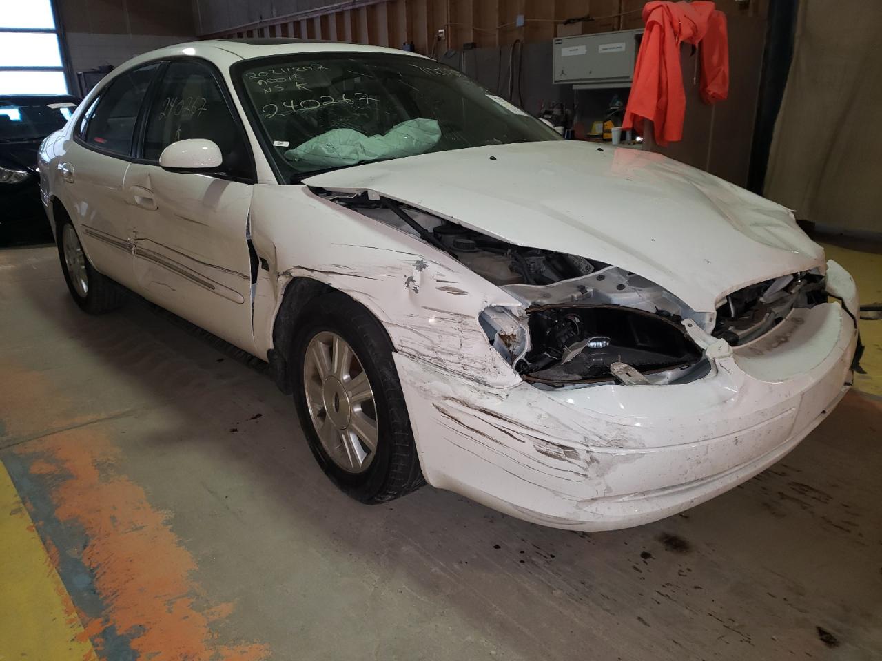 FORD TAURUS SEL 2003 with VIN 1FAHP56S23G240267 - Photo from auction