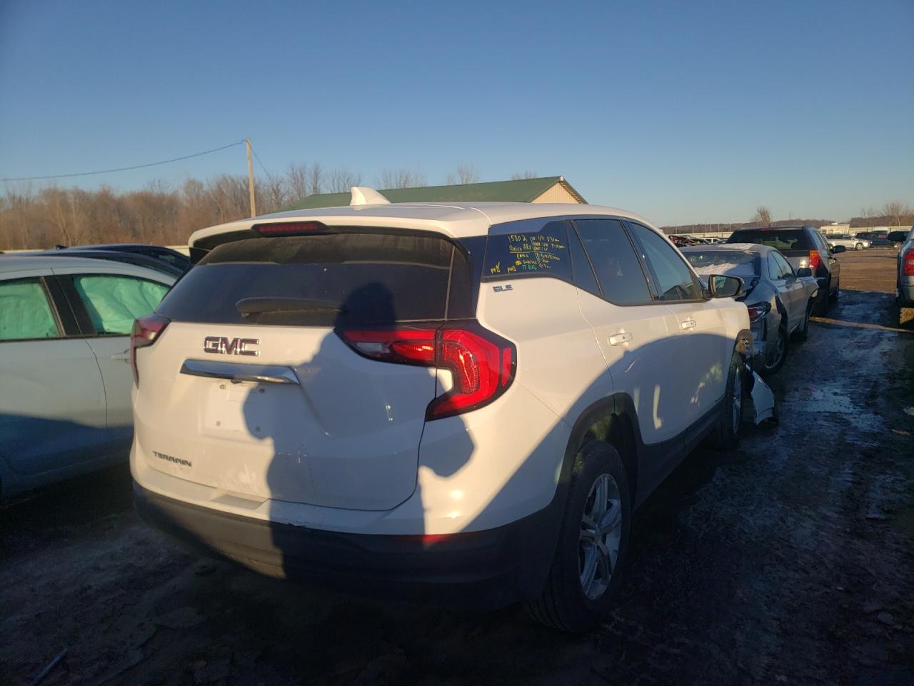 Photo 4 from auction – 2018 GMC TERRAIN SL with VIN 3GKALMEV7JL337443