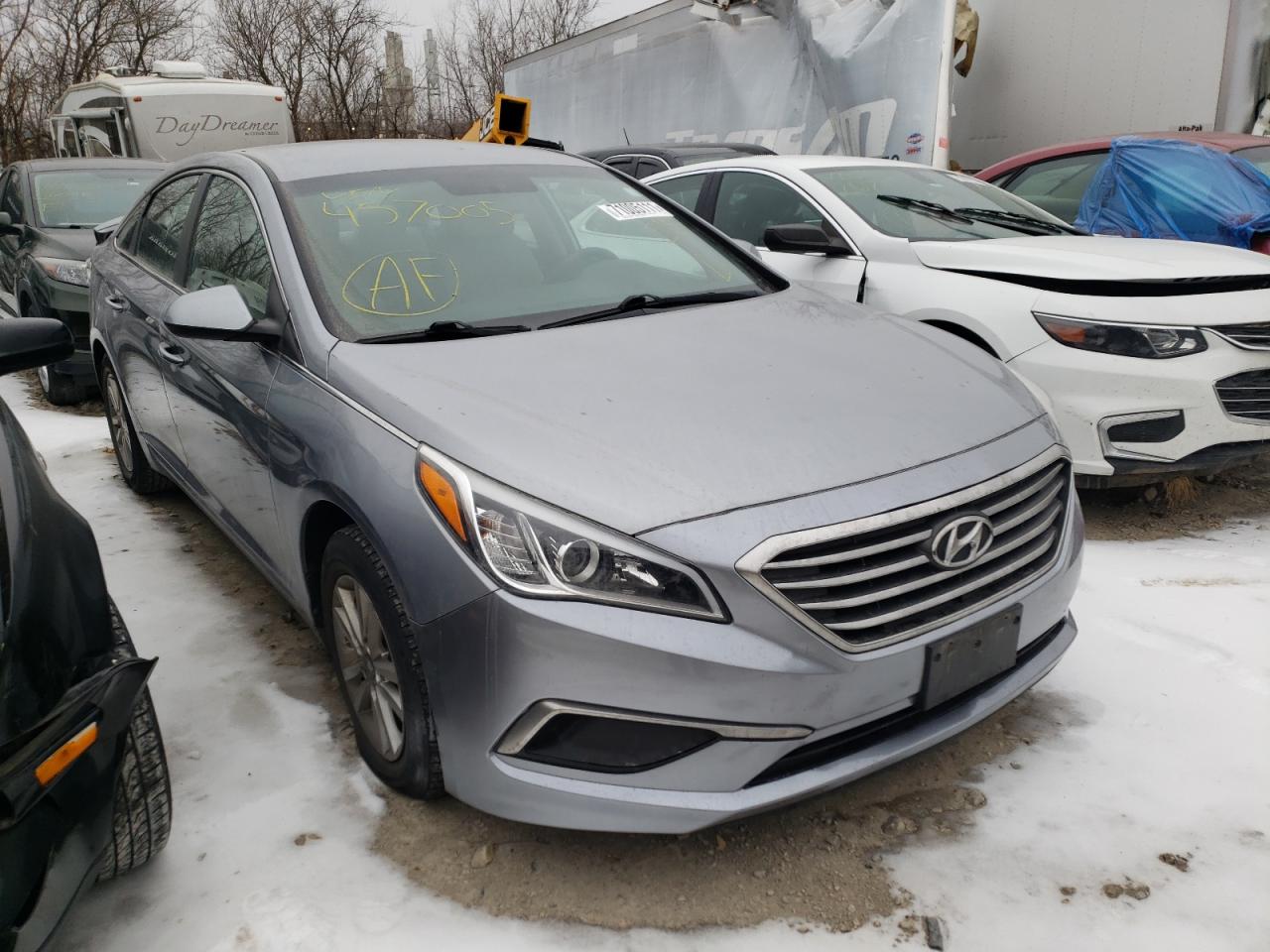 HYUNDAI SONATA SE 2017 with VIN 5NPE24AF1HH457005 - Photo from auction