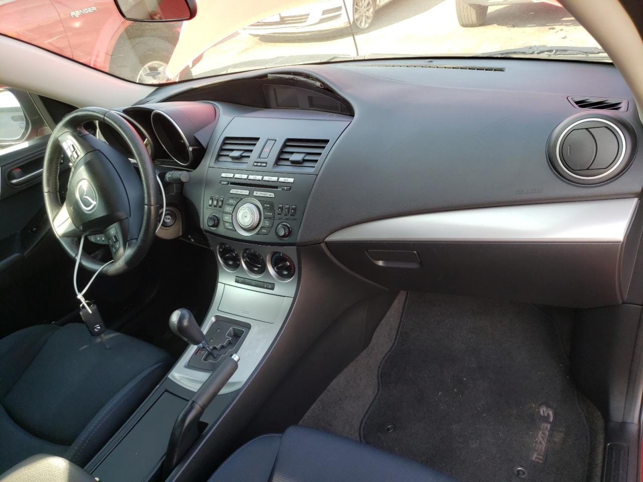 Photo 9 from auction – 2011 MAZDA 3 S with VIN JM1BL1U60B1364758