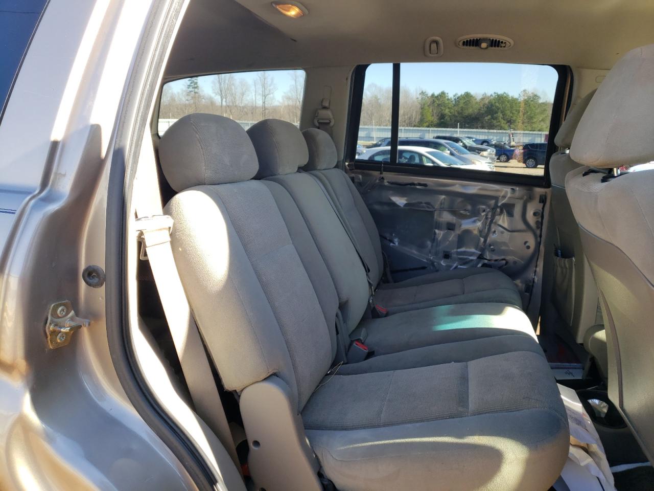Photo 6 from auction – 2005 DODGE DURANGO SL with VIN 1D4HB48N15F552201