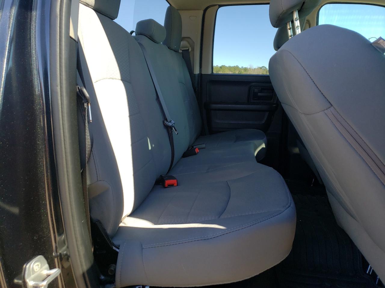 Photo 6 from auction – 2016 RAM 1500 ST with VIN 1C6RR6FT2GS404599