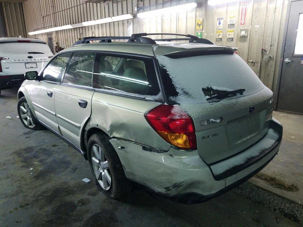 Photo 3 from auction – 2006 SUBARU LEGACY OUT with VIN 4S4BP61C267315684