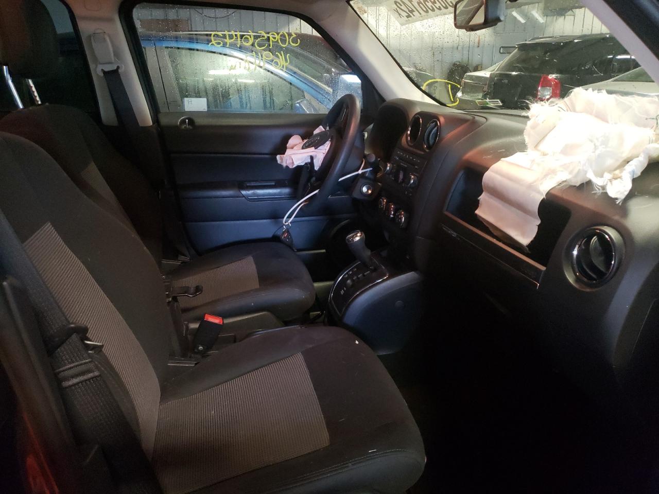 Photo 5 from auction – 2015 JEEP PATRIOT SP with VIN 1C4NJPBB6FD144079