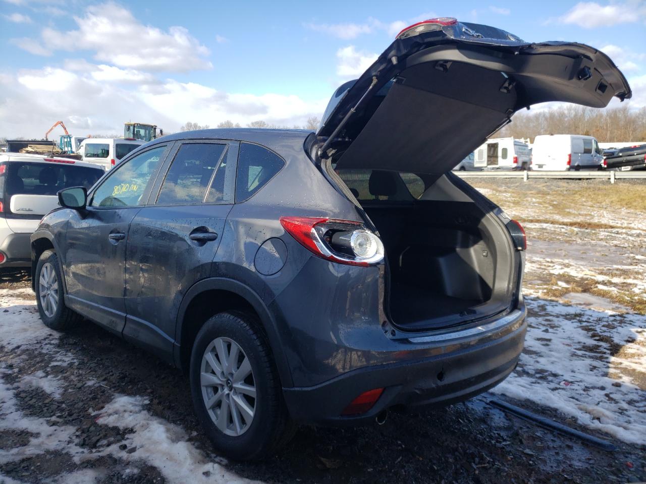 Photo 3 from auction – 2015 MAZDA CX-5 TOURI with VIN JM3KE4CY4F0496519