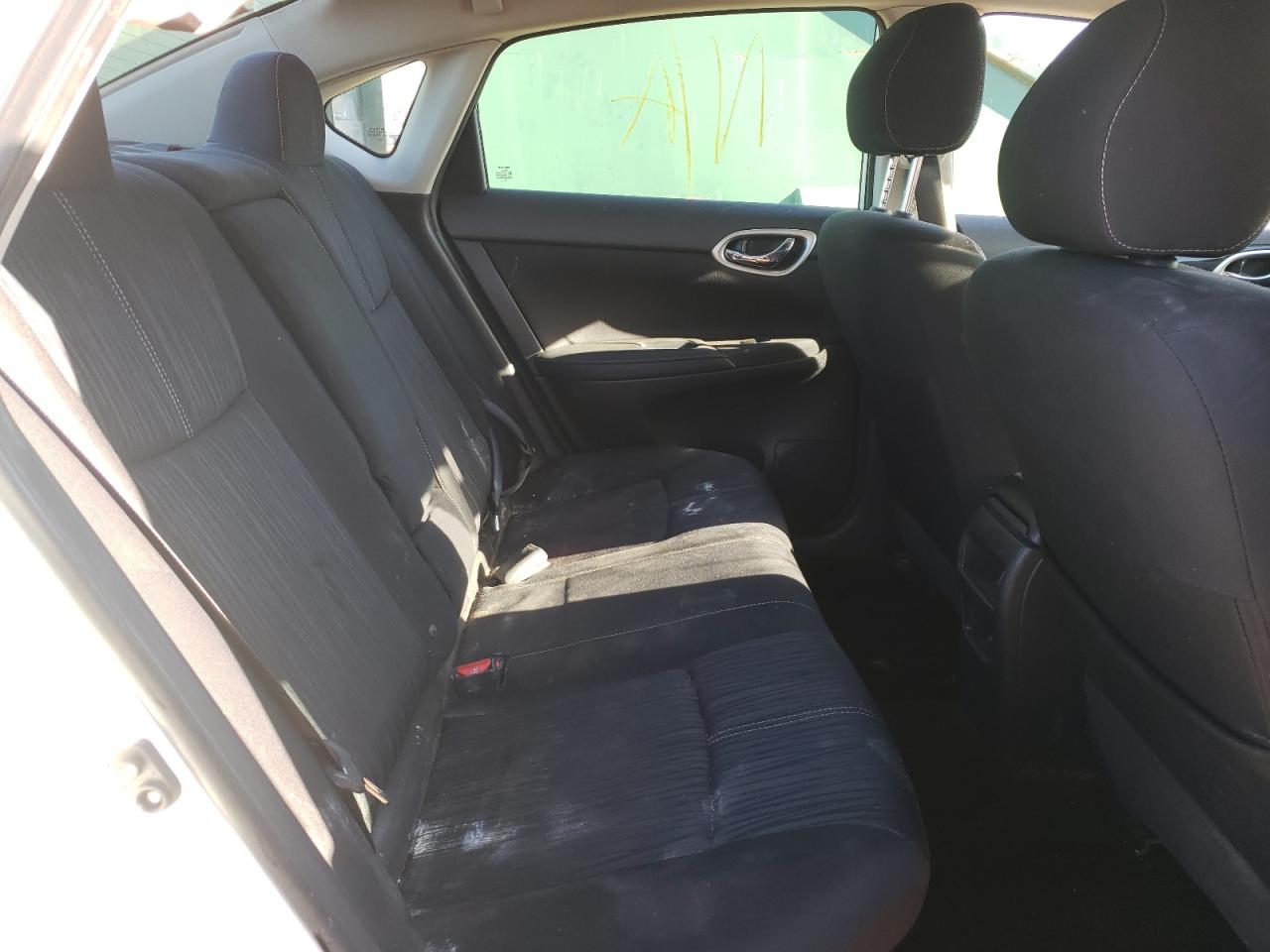 Photo 6 from auction – 2017 NISSAN SENTRA S with VIN 3N1AB7AP9HL656511