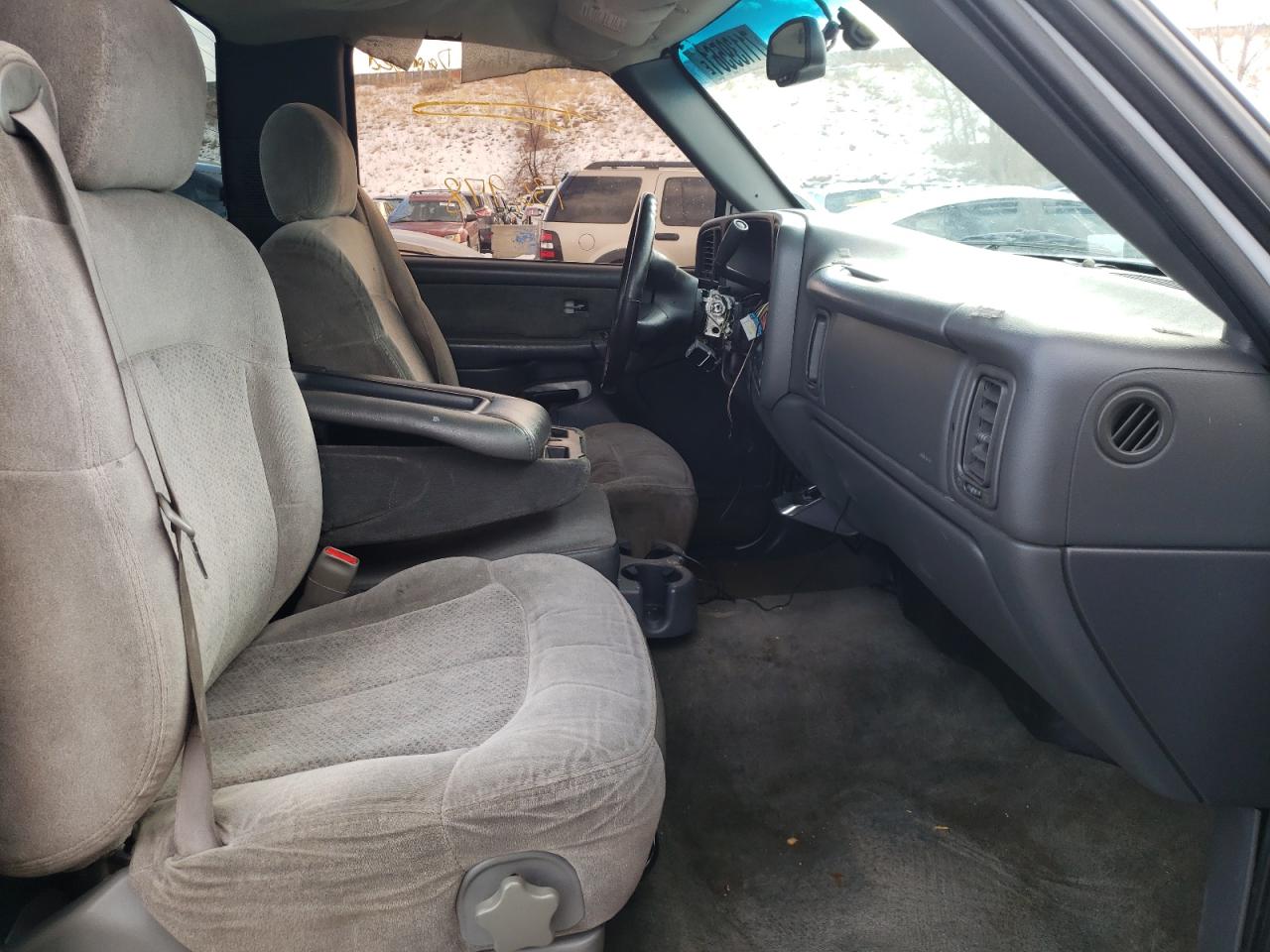 Photo 5 from auction – 2003 CHEVROLET SILVERADO with VIN 1GCEC14XX3Z288328