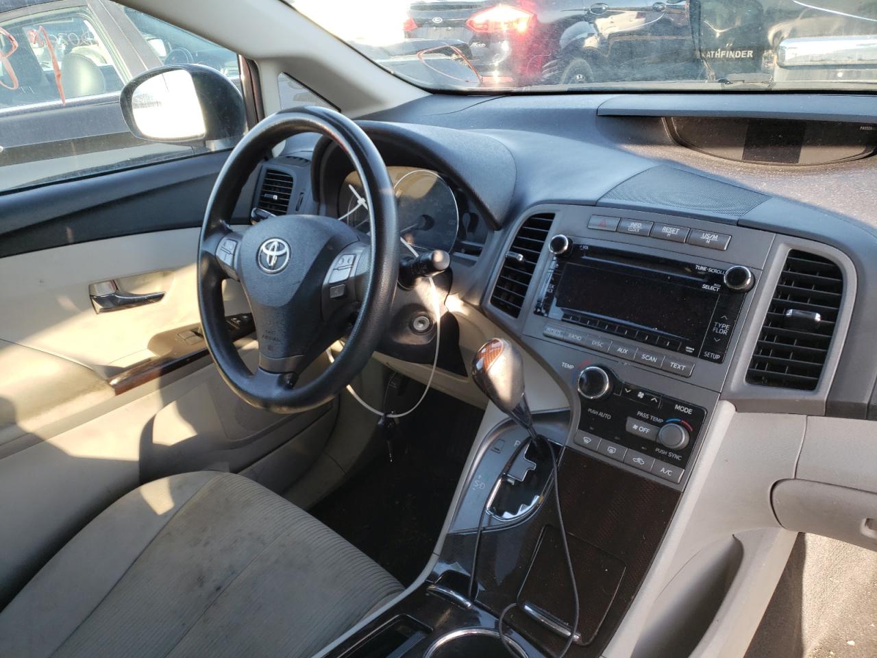 Photo 9 from auction – 2010 TOYOTA VENZA with VIN 4T3ZA3BB2AU030537