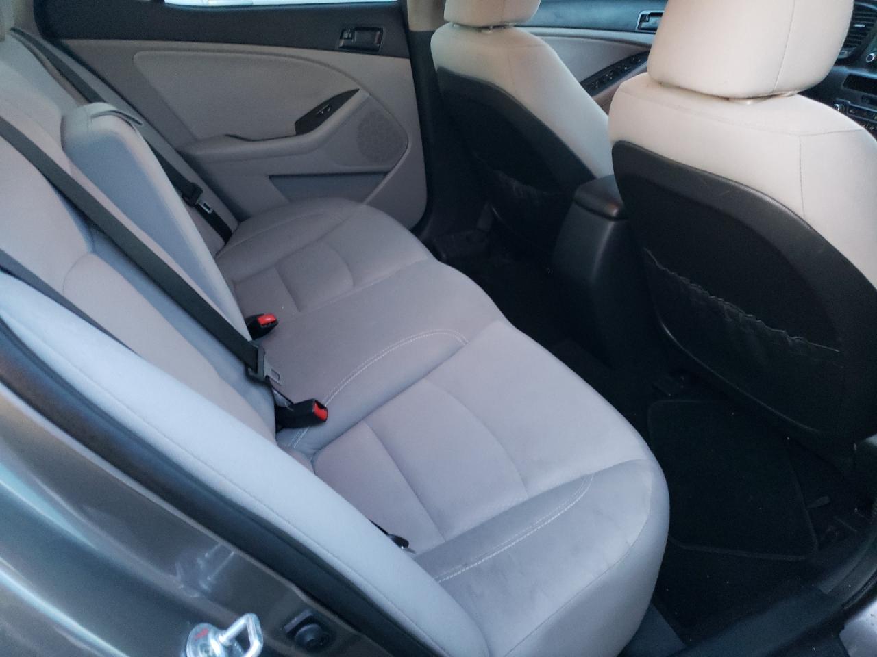 Photo 6 from auction – 2013 KIA OPTIMA LX with VIN 5XXGM4A70DG140396