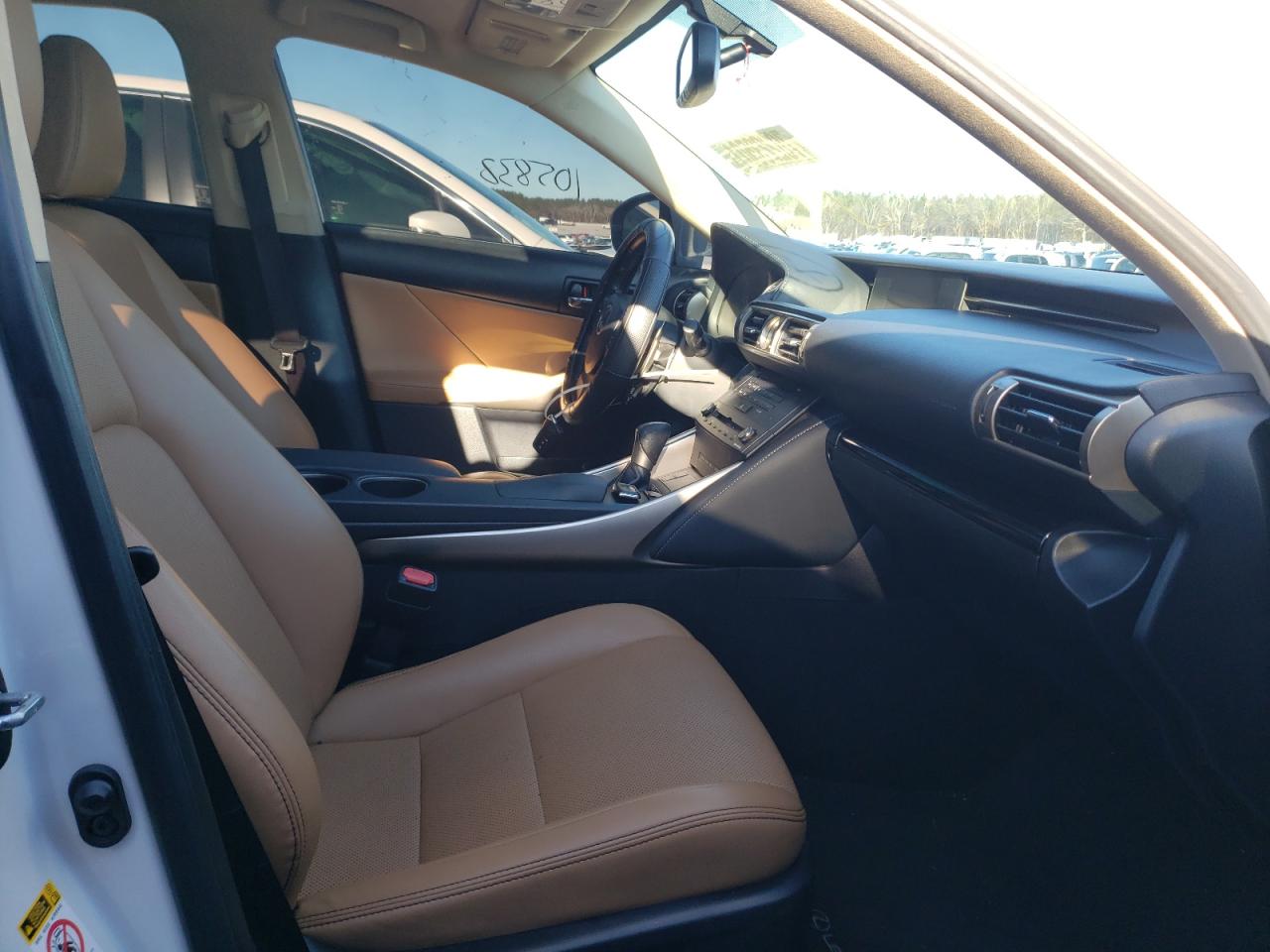 Photo 5 from auction – 2016 LEXUS IS 300 with VIN JTHCM1D24G5007824