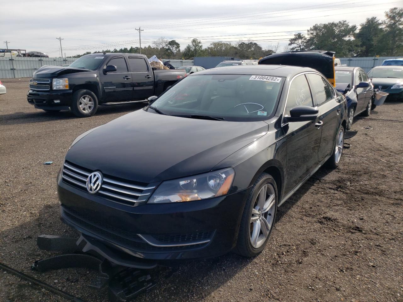 Photo 2 from auction – 2014 VOLKSWAGEN PASSAT SE with VIN 1VWBS7A33EC111908