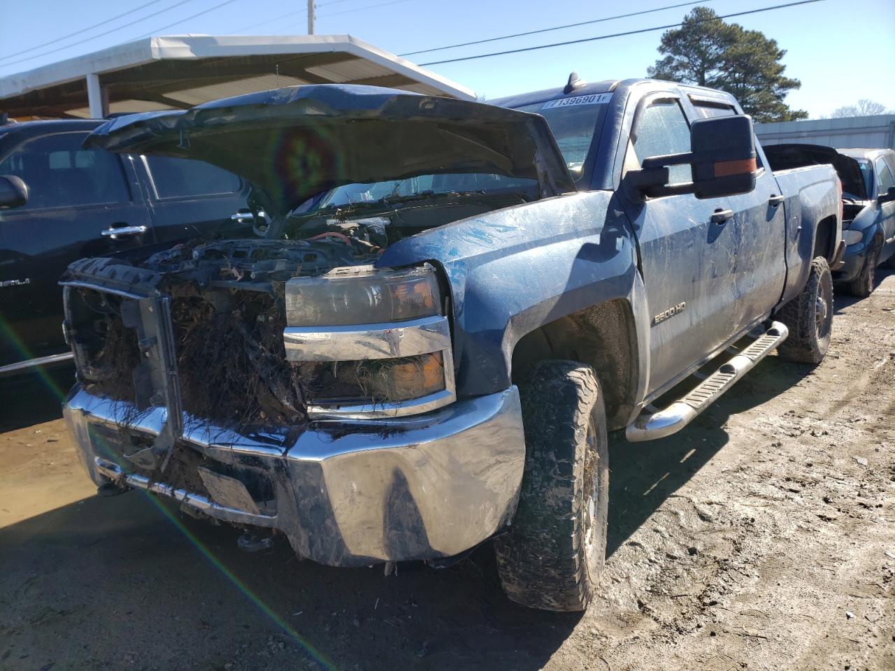 Photo 2 from auction – 2016 CHEVROLET SILVERADO with VIN 1GC1KUE83GF201810