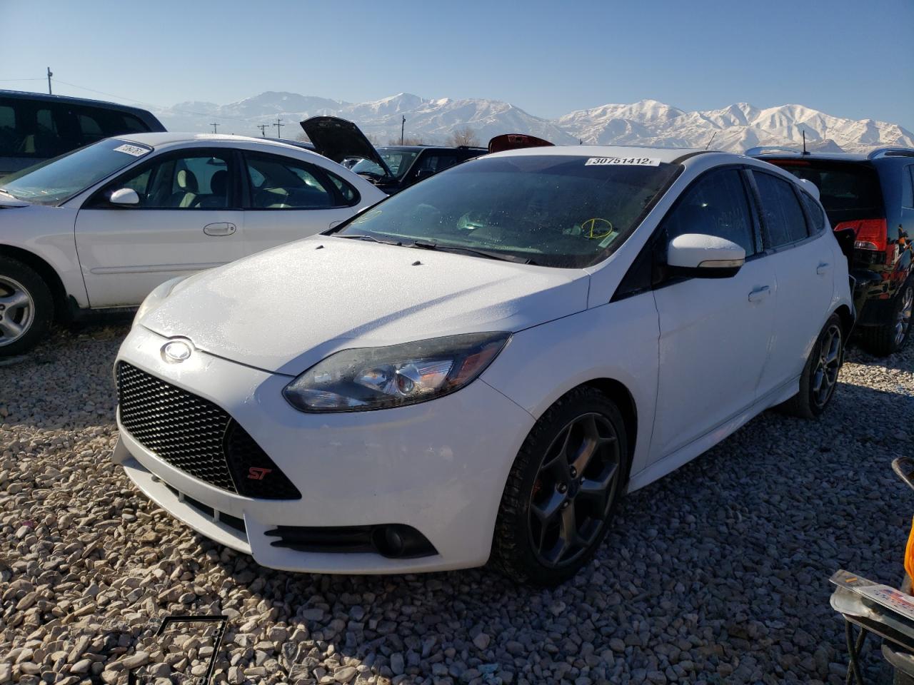 Photo 2 from auction – 2014 FORD FOCUS ST with VIN 1FADP3L9XEL118366