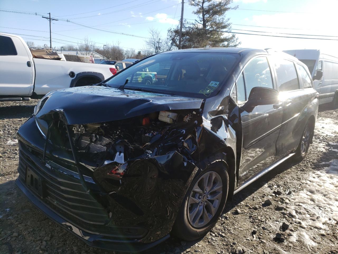 Photo 9 from auction – 2021 TOYOTA SIENNA LE with VIN 5TDKSKFC5MS038844