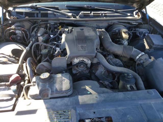 Photo 7 from auction – 2003 FORD CROWN VICT with VIN 2FAHP74W83X193743