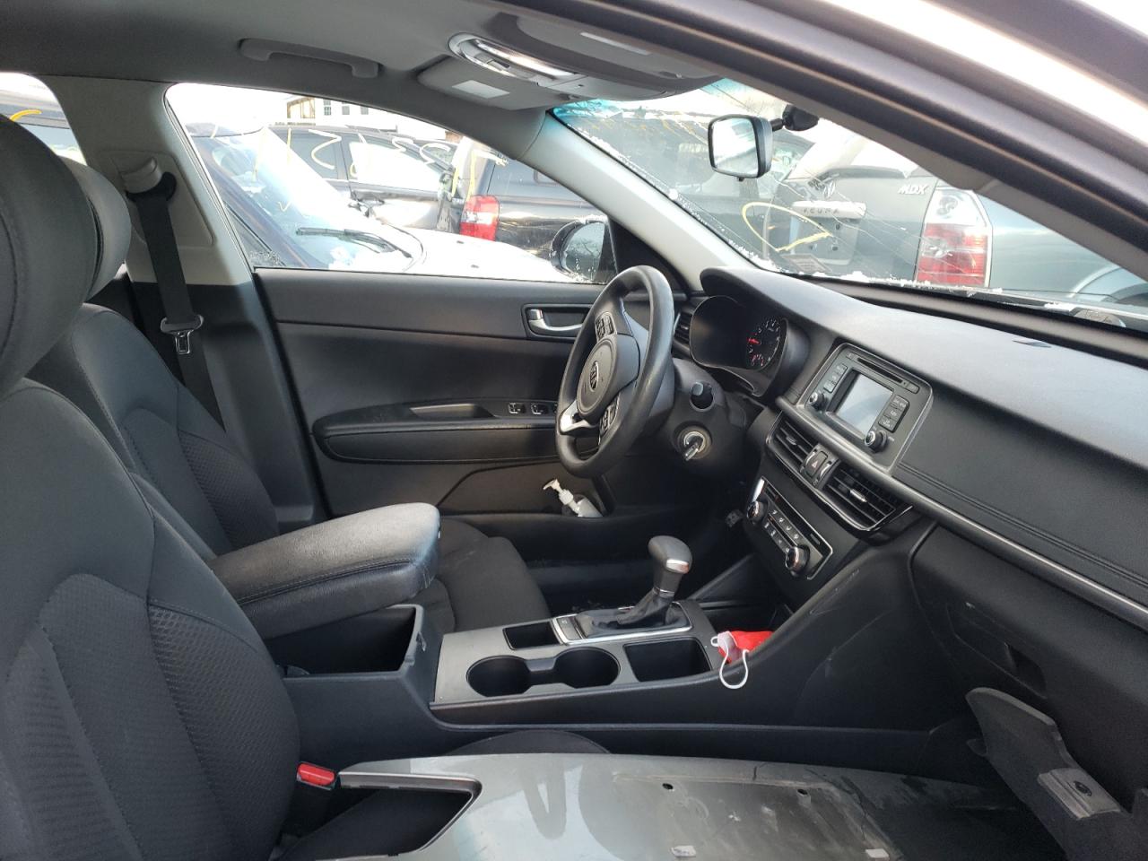 Photo 5 from auction – 2016 KIA OPTIMA LX with VIN 5XXGT4L34GG075456