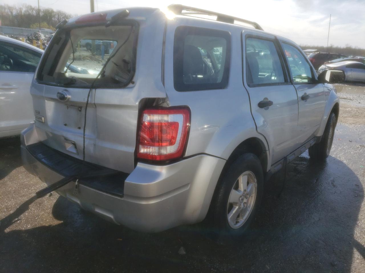 Photo 4 from auction – 2011 FORD ESCAPE XLS with VIN 1FMCU0C7XBKB77281
