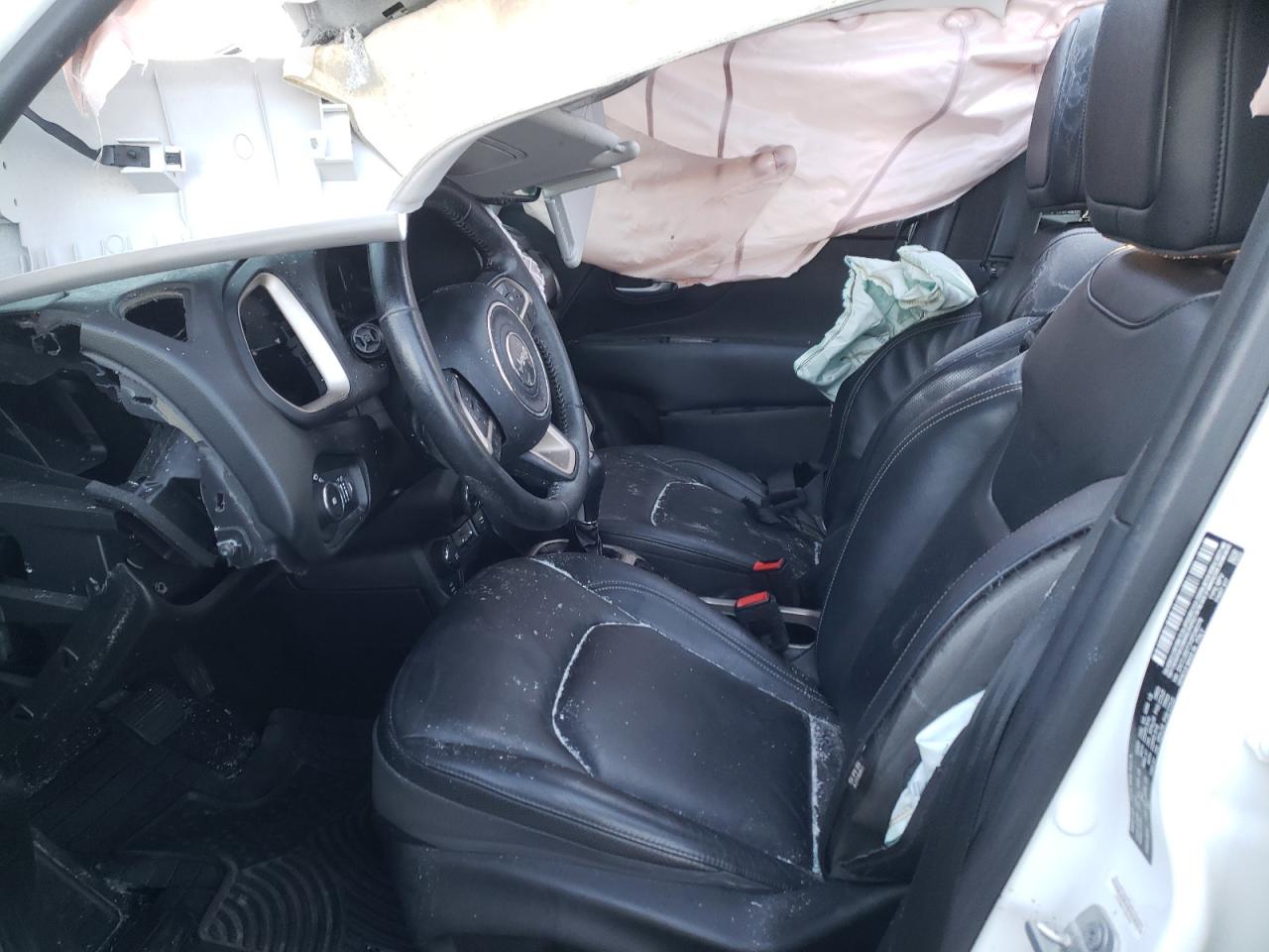 Photo 5 from auction – 2016 JEEP RENEGADE L with VIN ZACCJBDT3GPD46378