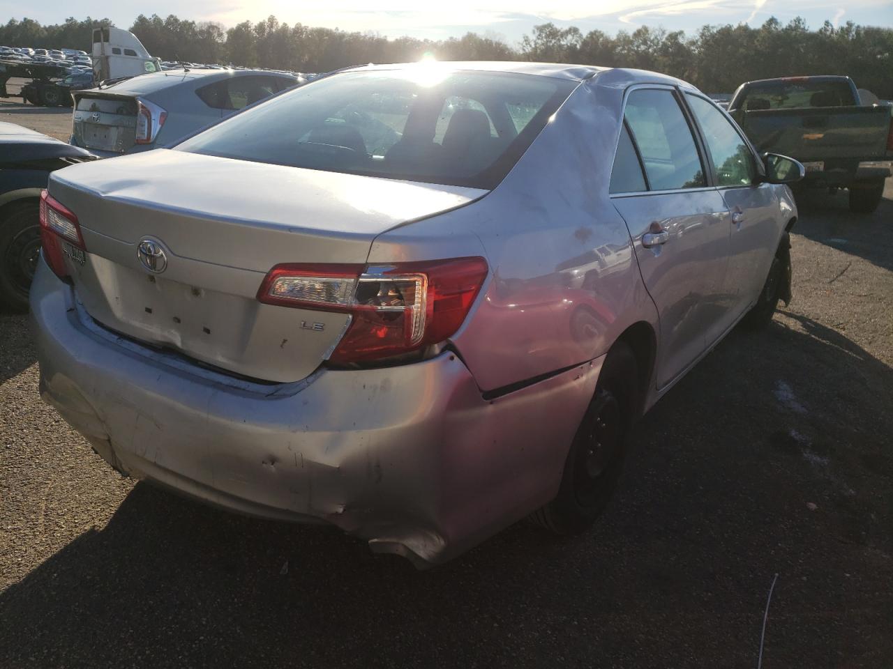 Photo 4 from auction – 2014 TOYOTA CAMRY L with VIN 4T1BF1FK4EU423505