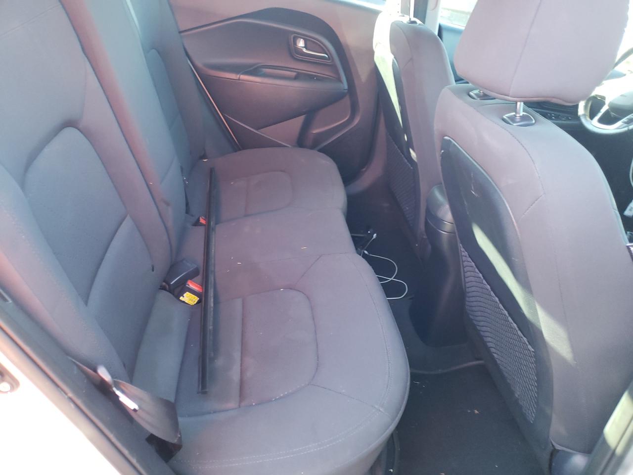 Photo 6 from auction – 2012 KIA RIO EX with VIN KNADN5A3XC6031151