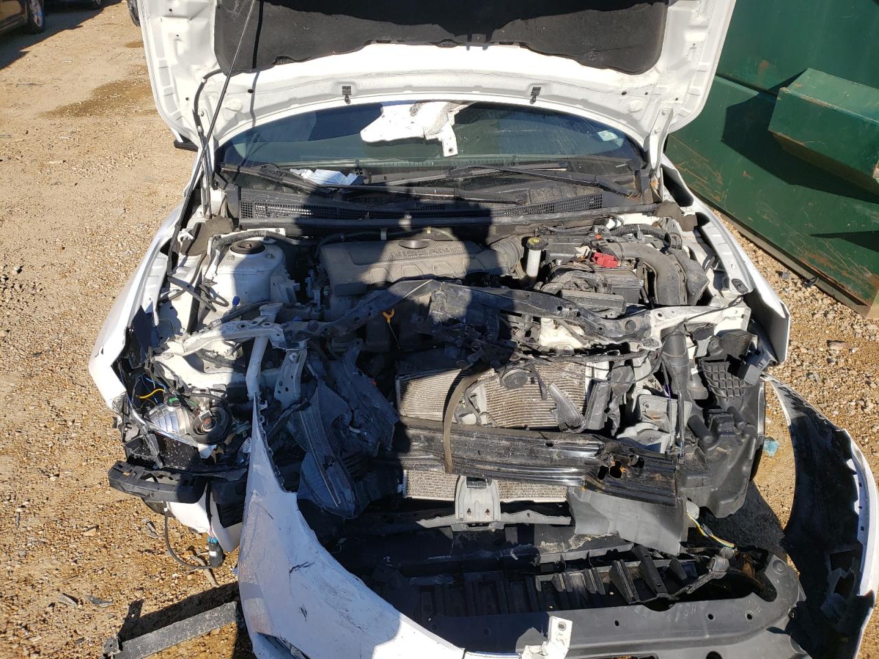 Photo 7 from auction – 2017 NISSAN SENTRA S with VIN 3N1AB7AP9HL656511