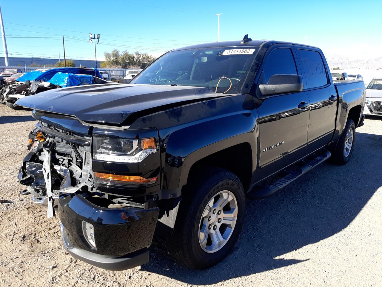 Photo 2 from auction – 2018 CHEVROLET SILVERADO with VIN 3GCUKREC4JG606708