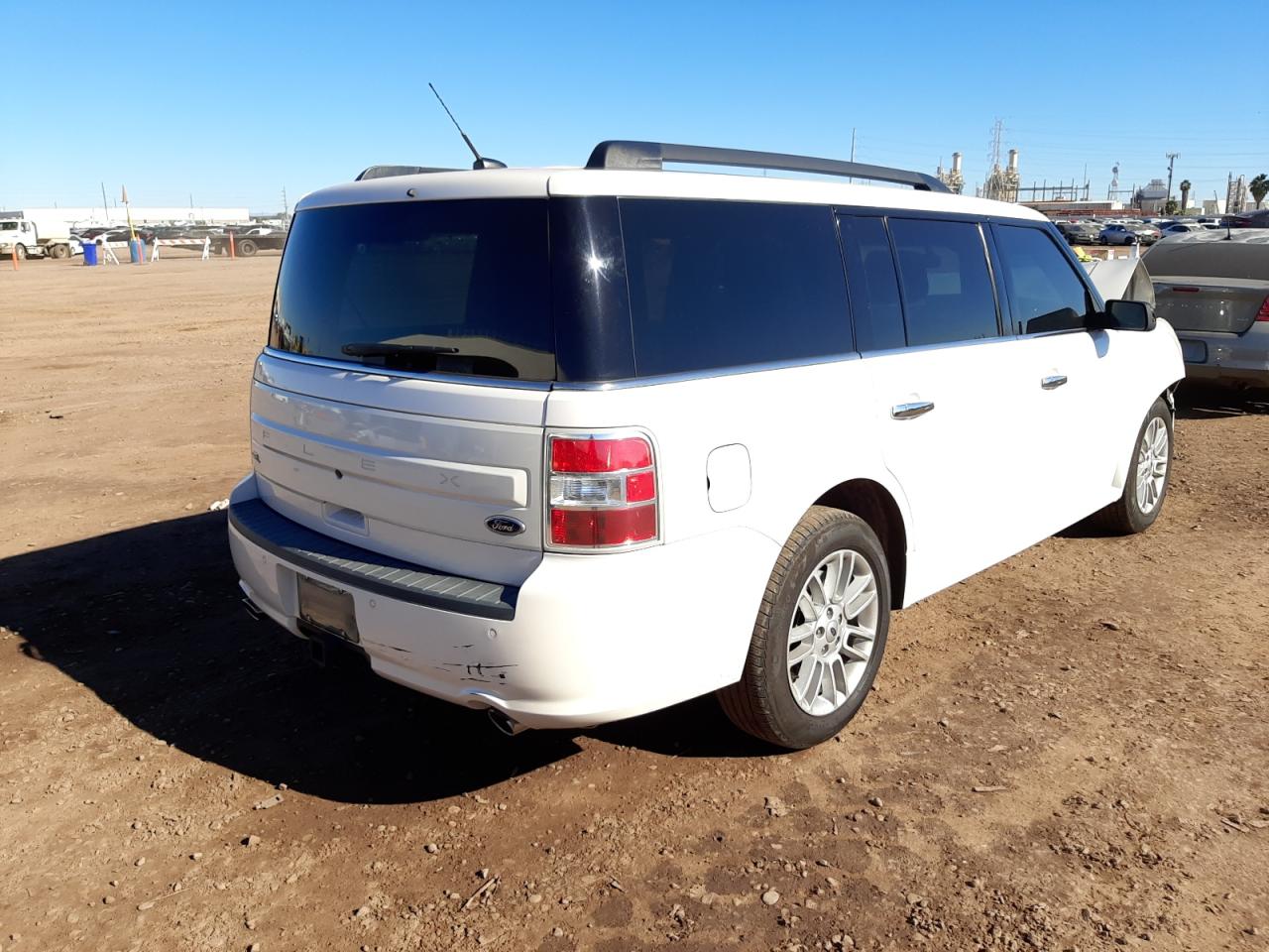 Photo 4 from auction – 2016 FORD FLEX SEL with VIN 2FMGK5C84GBA06685