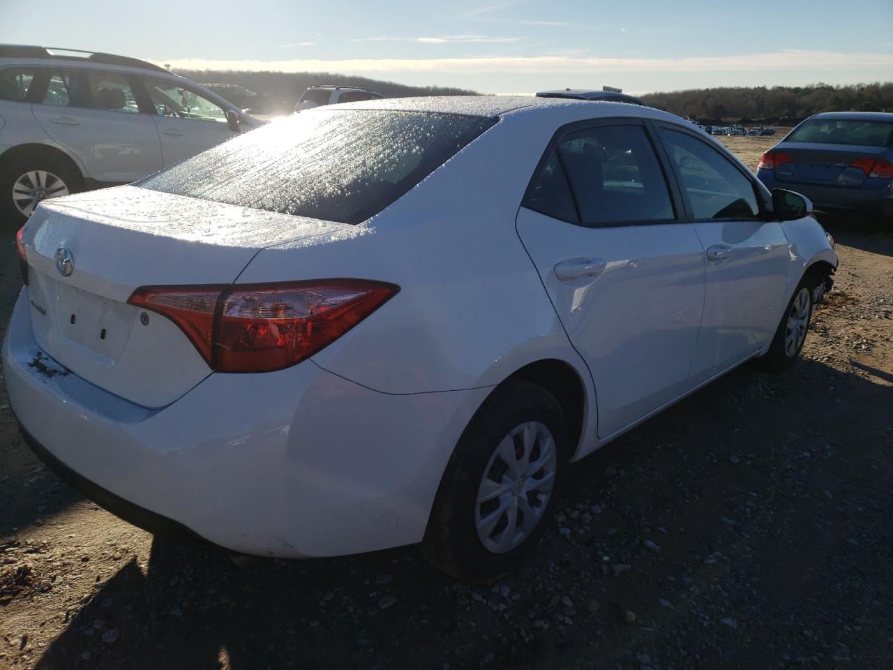 Photo 4 from auction – 2019 TOYOTA COROLLA with VIN 5YFBURHE4KP907134