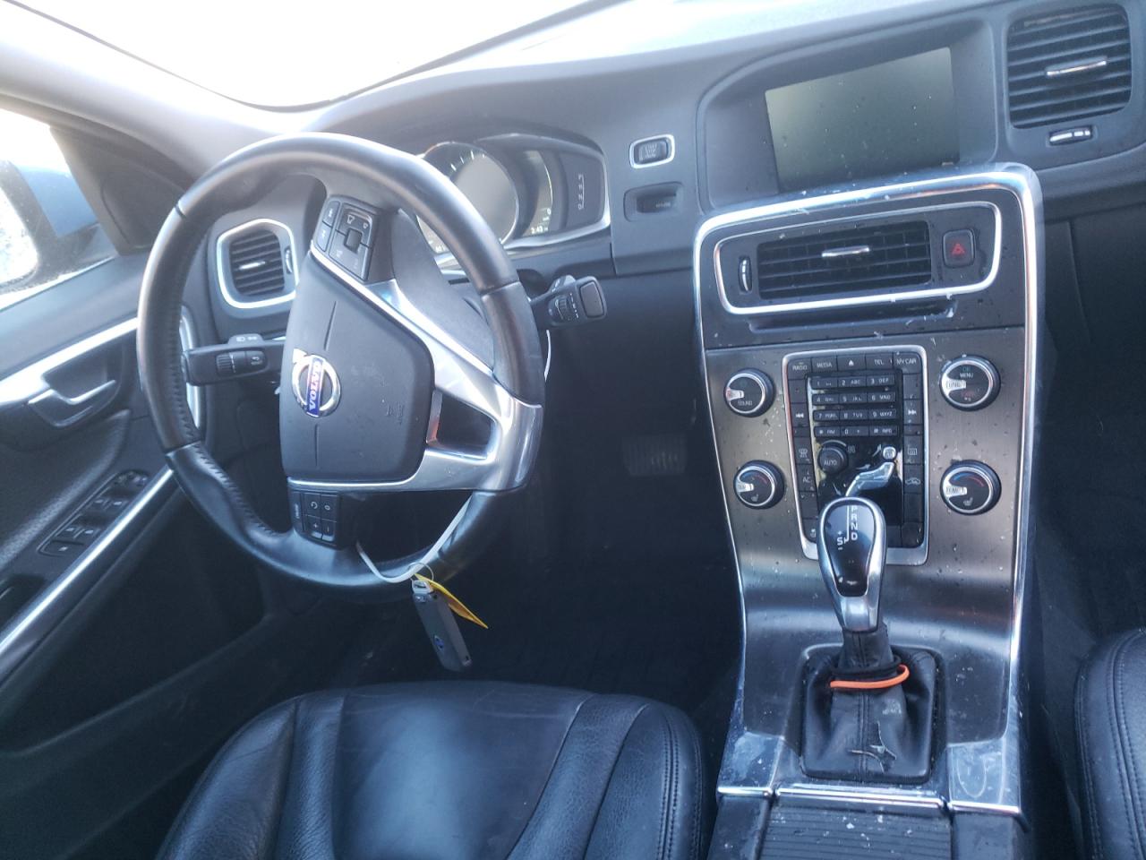 Photo 9 from auction – 2014 VOLVO S60 T5 with VIN YV1612FS5E2295937
